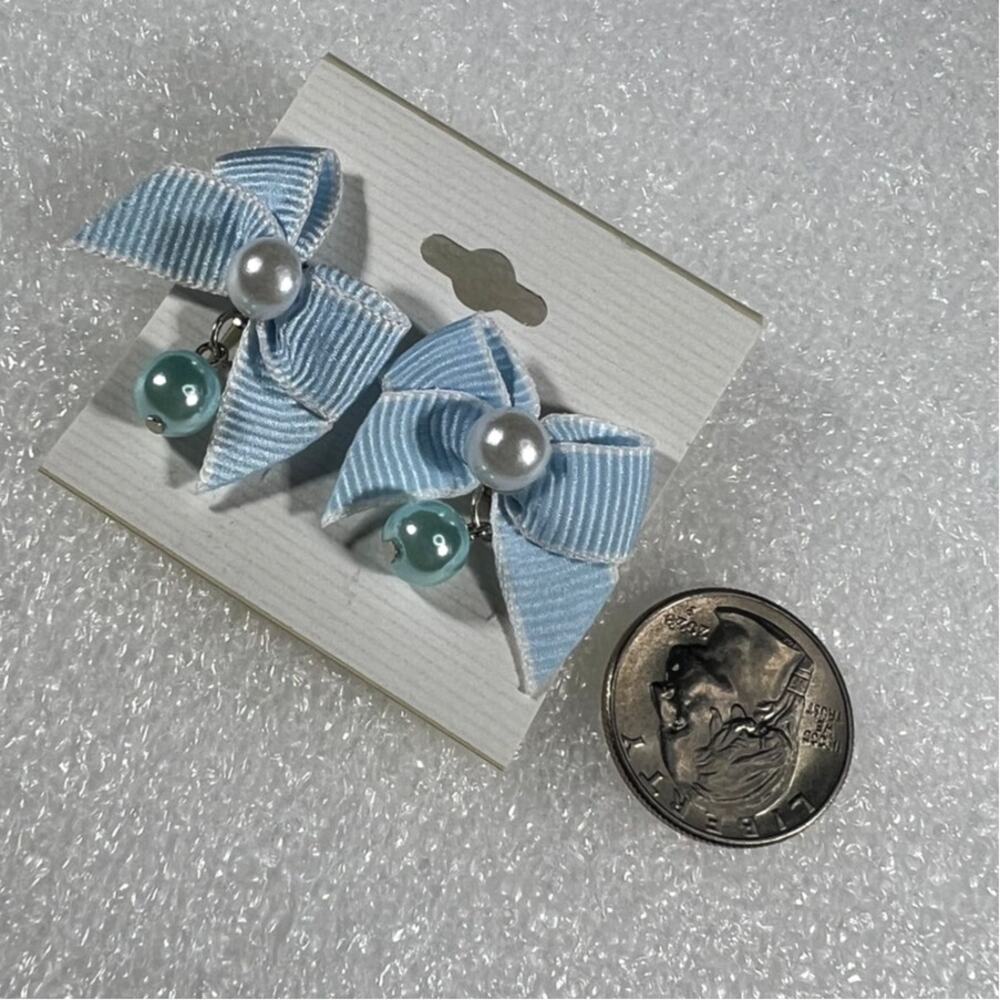 Retro Korean Coquette Faux Simulated Pearl Bow Earrings New on Card Deadstock - Picture 8 of 13